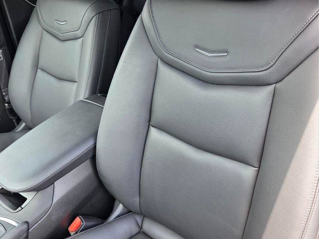 Certified 2025 Cadillac XT6 Luxury FWD image 15