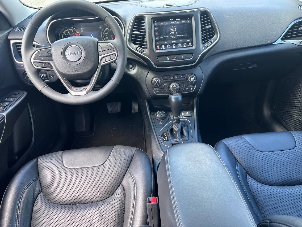 Used 2022 Jeep Cherokee Latitude Lux image 11