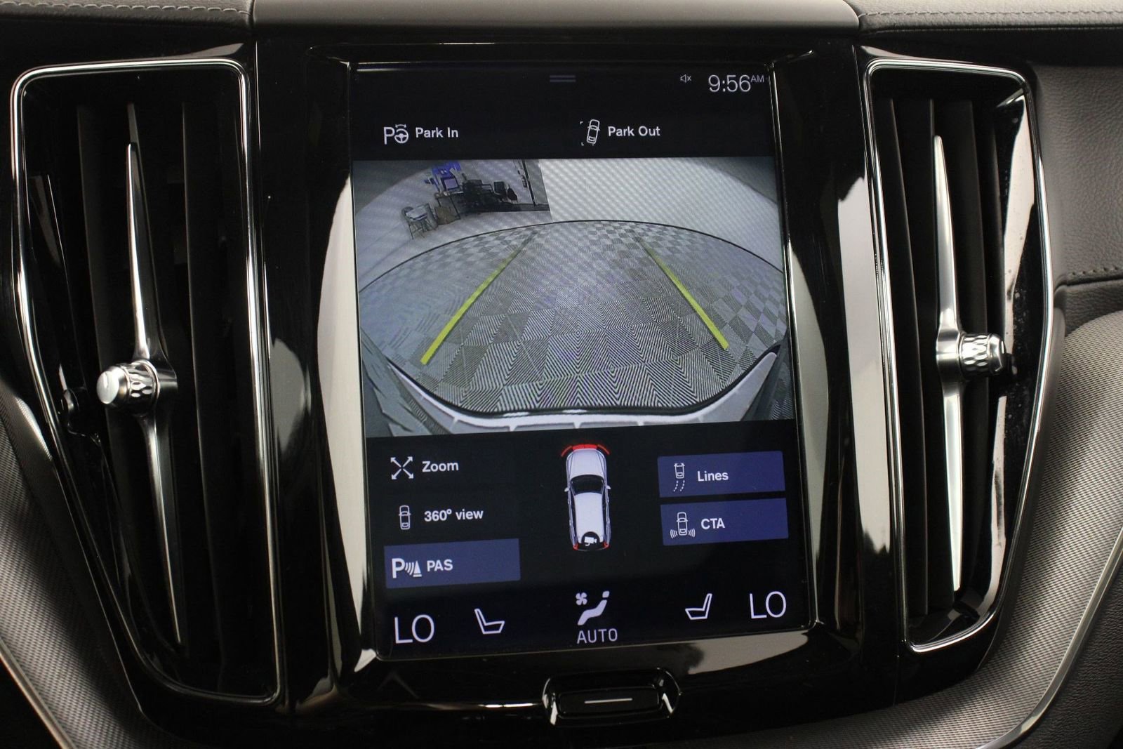 Used 2019 Volvo XC60 T5 Inscription FWD image 13