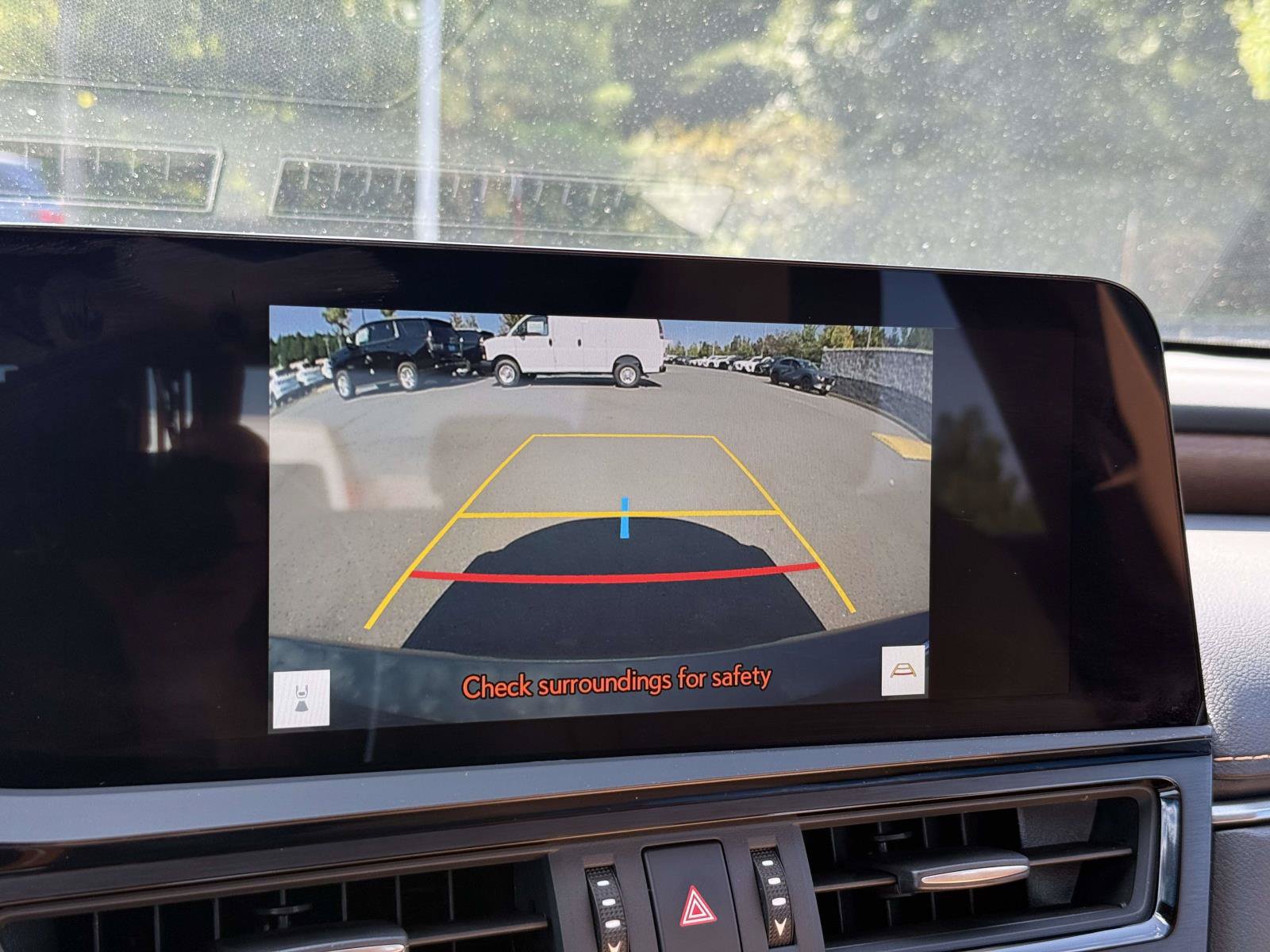 Used 2025 Lexus ES 350 w/ Premium Package FWD image 11