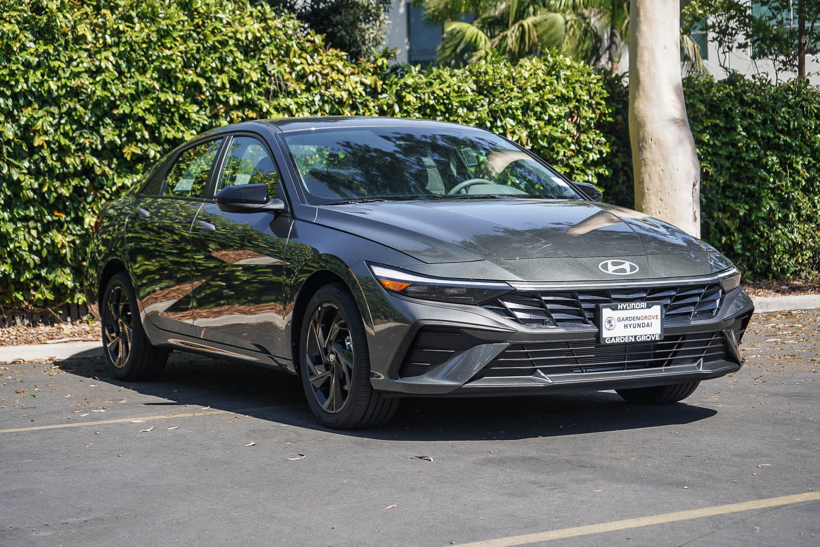 New 2026 Hyundai Elantra Sport FWD image 3