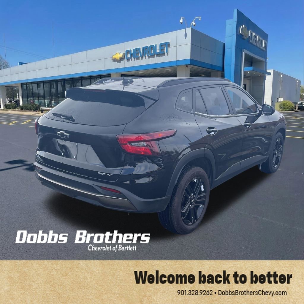 Used 2024 Chevrolet Trax ACTIV w/ Sunroof Package image 7