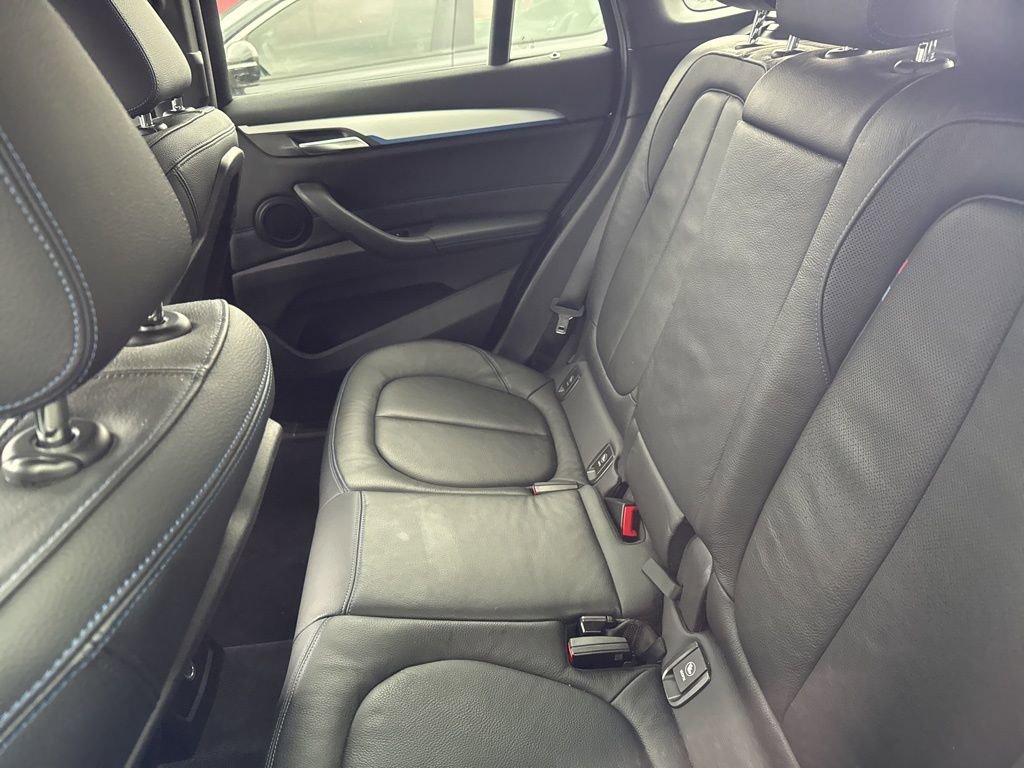 Used 2018 BMW X1 xDrive28i w/ M Sport Package image 11