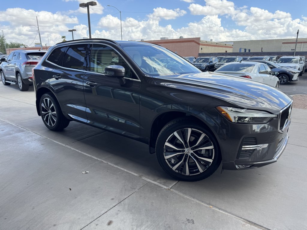 Used 2022 Volvo XC60 B5 Momentum FWD image 6