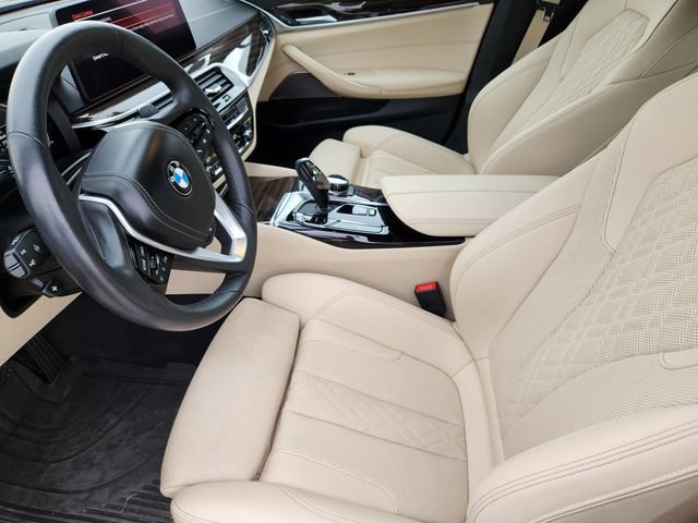 Used 2022 BMW 530i xDrive w/ Executive Package AWD/4WD image 16