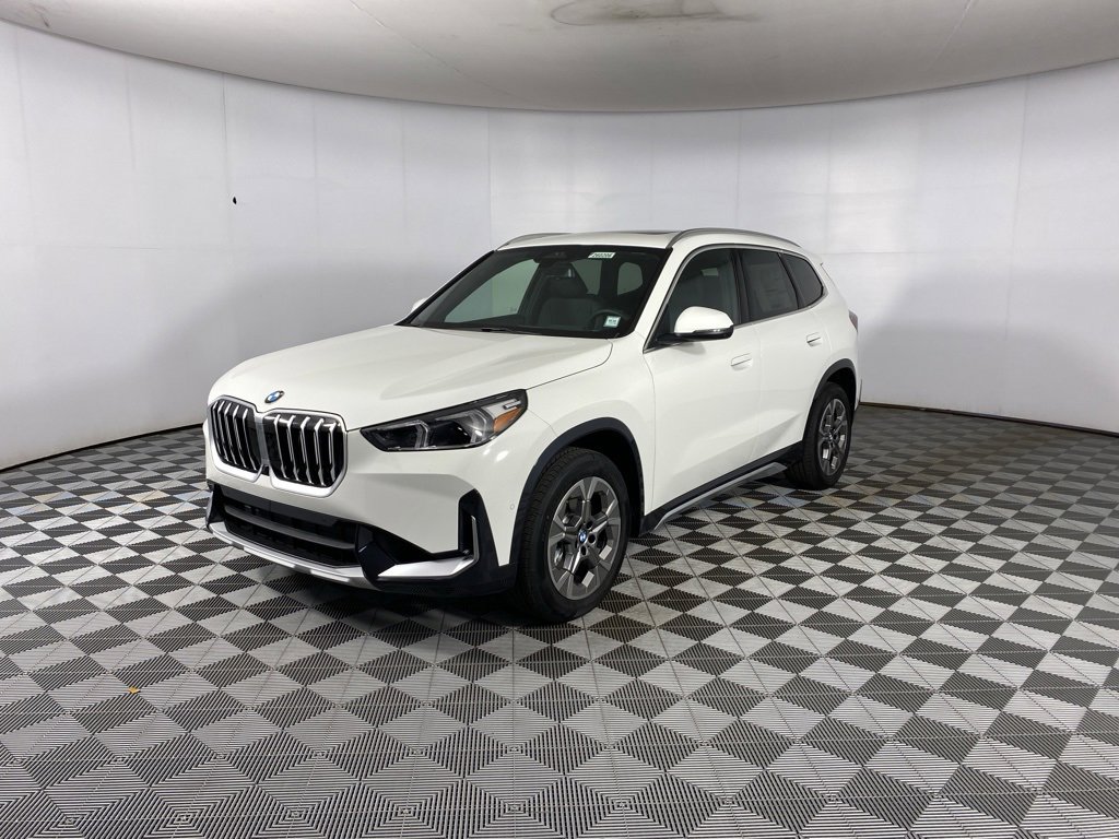 New 2026 BMW X1 xDrive28i w/ Technology Package image 3