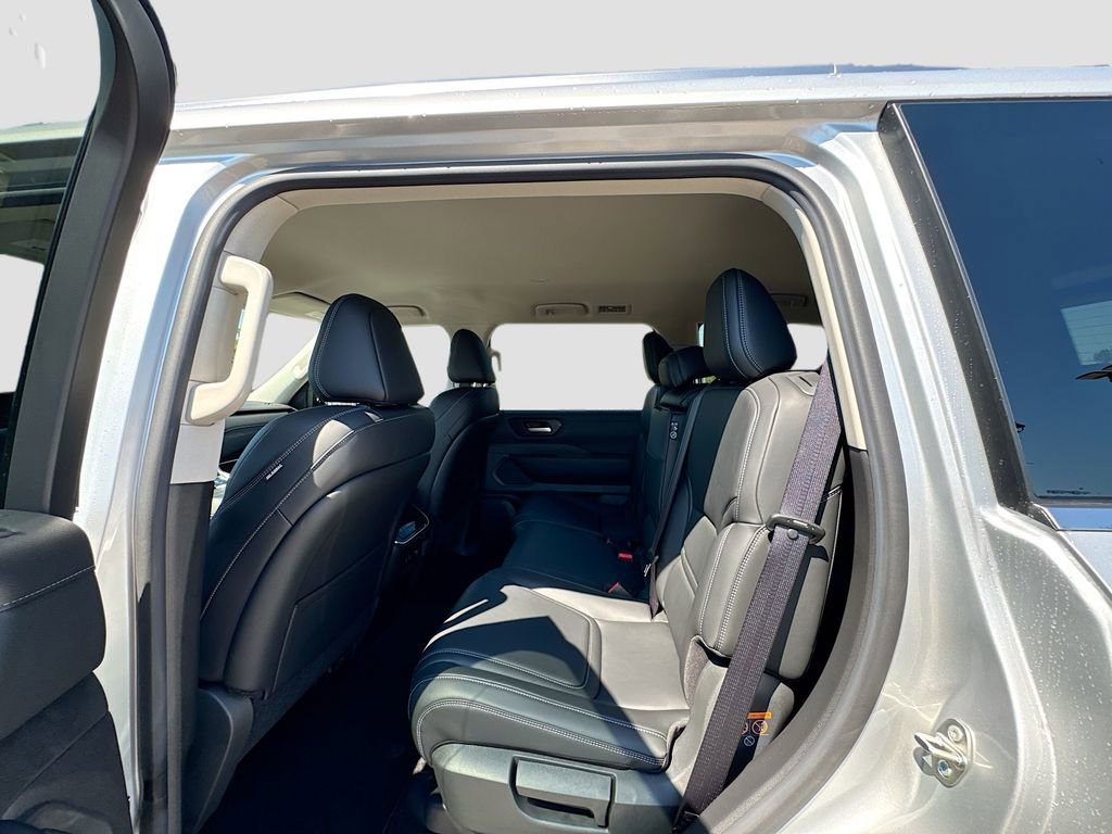 New 2026 Nissan Armada SV image 22