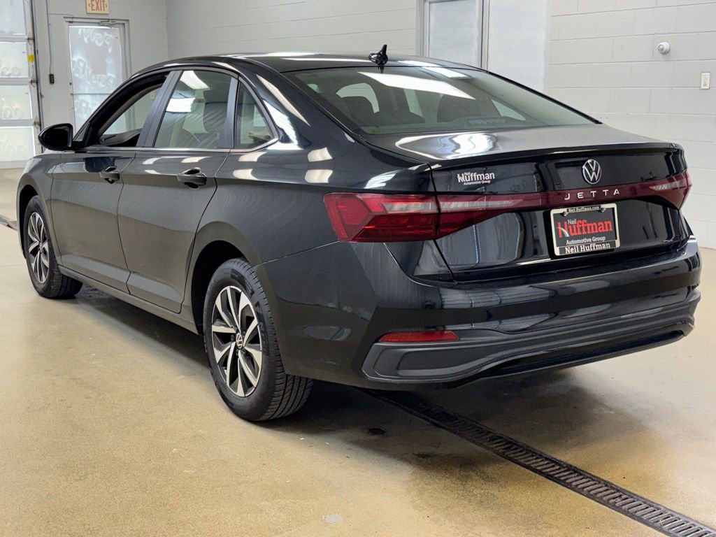 Used 2025 Volkswagen Jetta S image 7