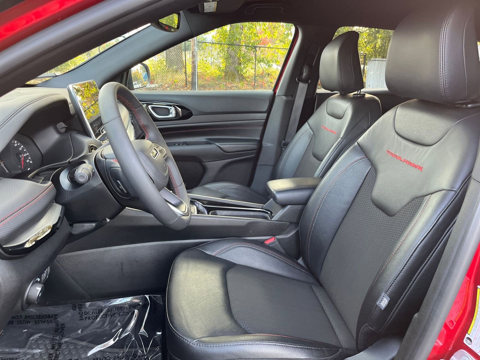 Used 2025 Jeep Compass Trailhawk image 36