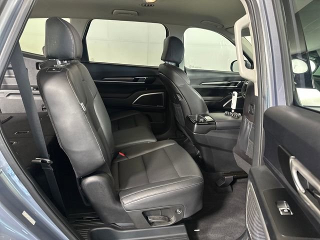 Used 2023 Kia Telluride LX image 27