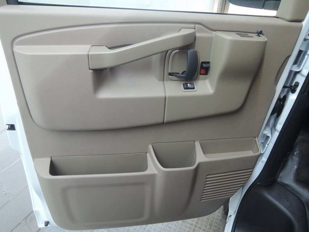 New 2026 Chevrolet Express 2500 Work Van w/ Driver Convenience Package image 24