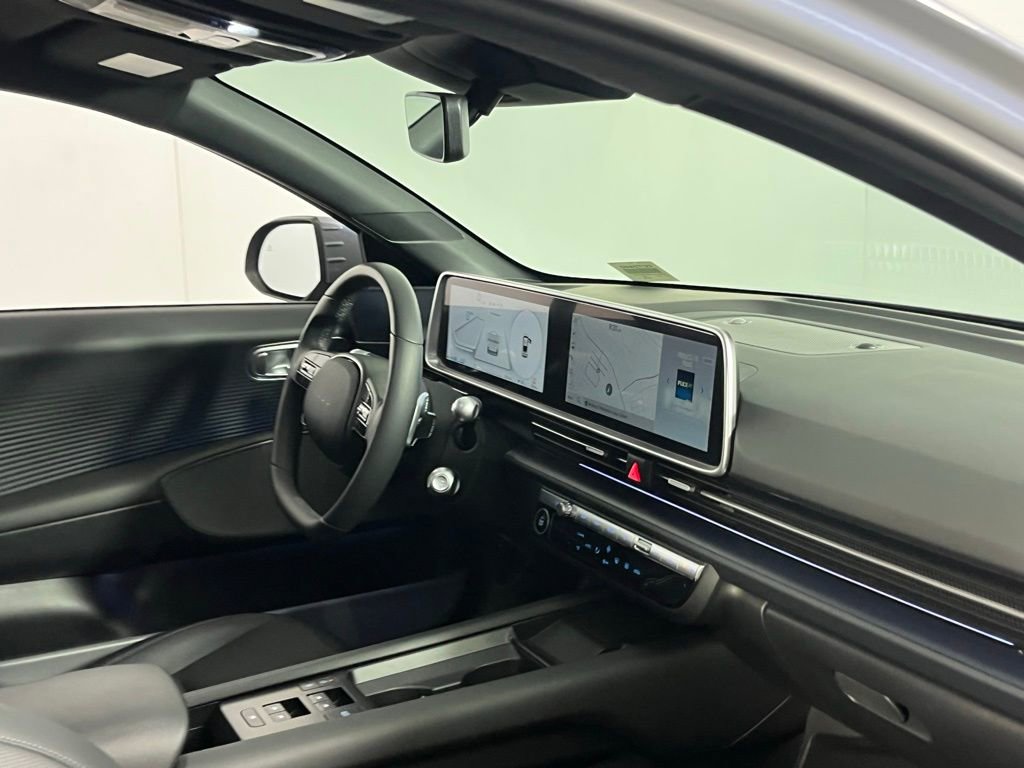 Used 2025 Hyundai Ioniq 6 SEL image 31