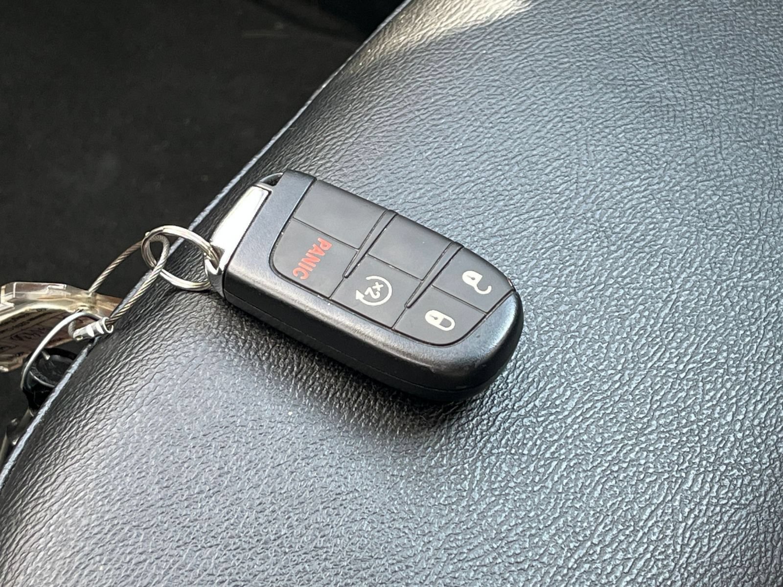 Used 2025 Jeep Compass Limited AWD/4WD image 20