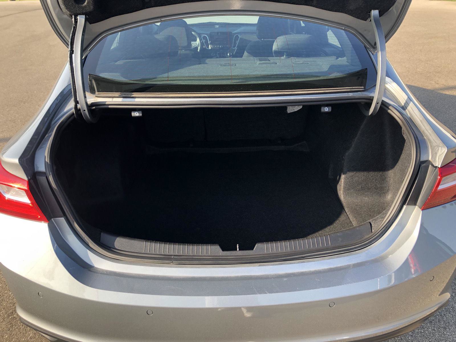 Used 2024 Chevrolet Malibu LT FWD image 3