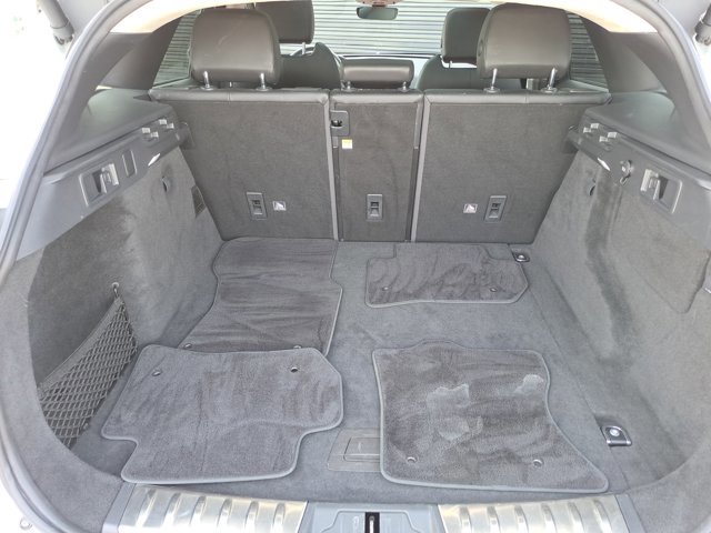 Used 2020 Jaguar F-PACE Checkered Flag image 11