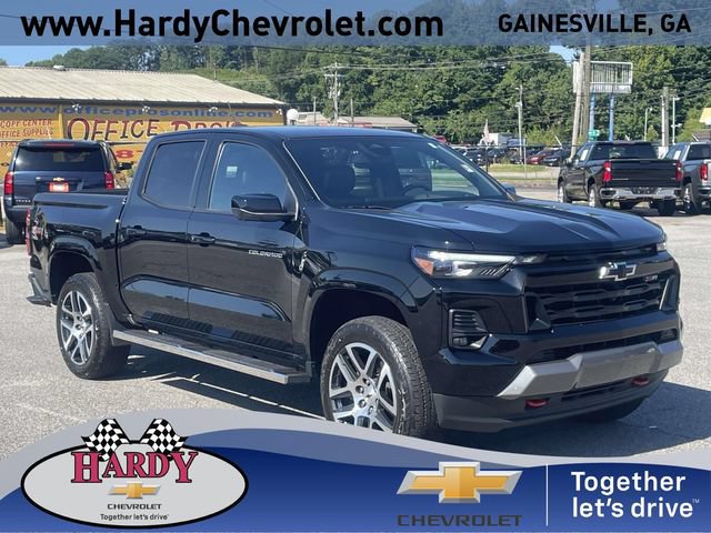 Used 2024 Chevrolet Colorado Z71 w/ Z71 Convenience Package 2