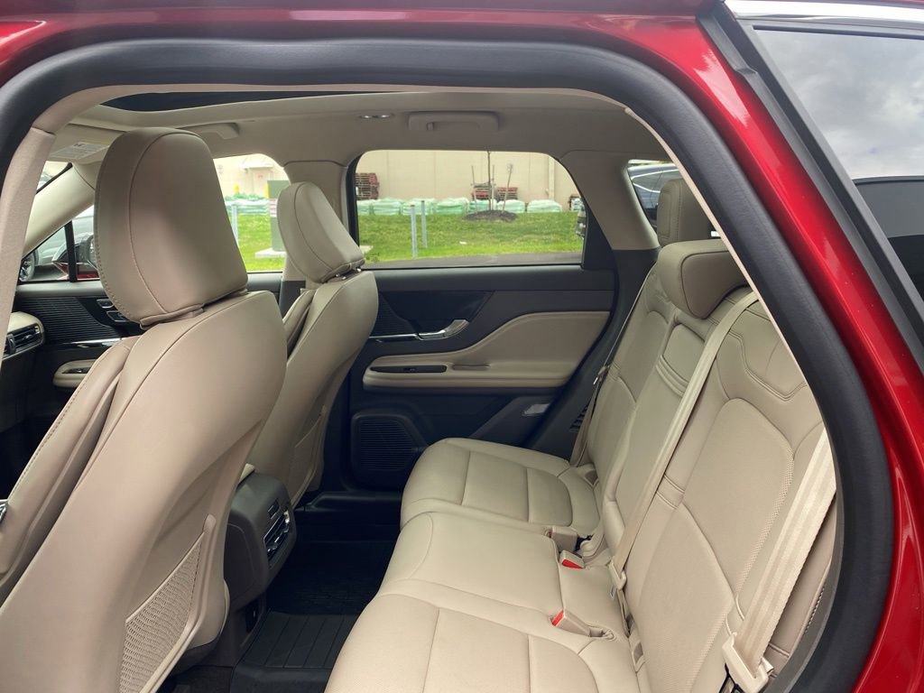 Used 2022 Lincoln Corsair Reserve w/ Elements Package image 29