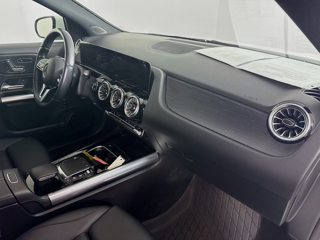 Used 2023 Mercedes-Benz GLA 250 4MATIC image 27