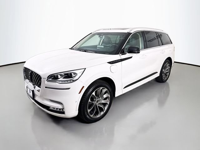 Used 2022 Lincoln Aviator Grand Touring w/ Equipment Group 301A image 3