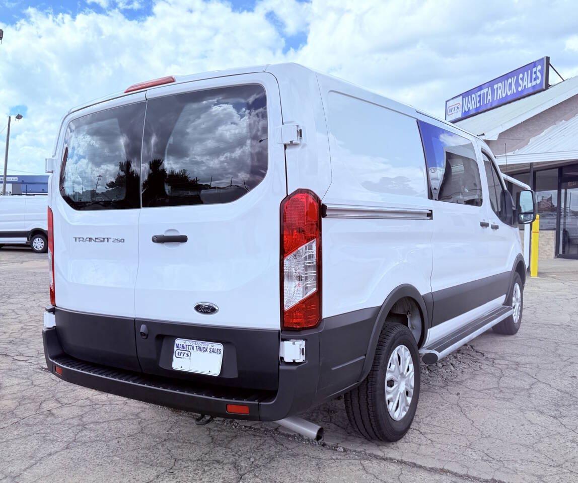 Used 2025 Ford Transit 250 Low Roof w/ Exterior Upgrade Package RWD image 8