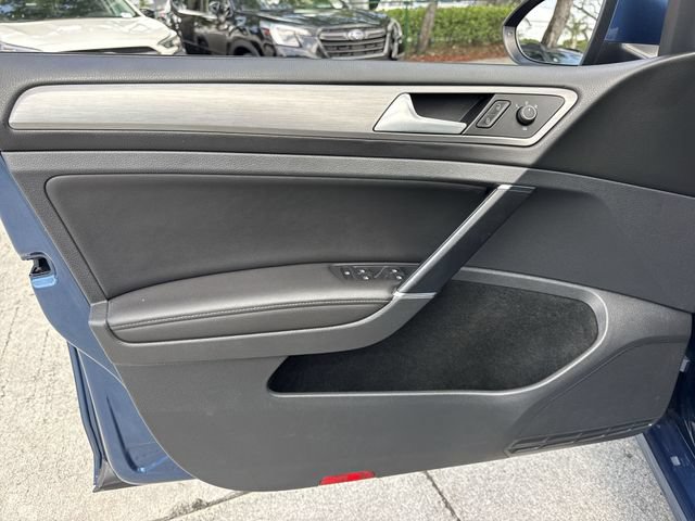 Used 2017 Volkswagen Golf Wolfsburg Edition FWD image 13