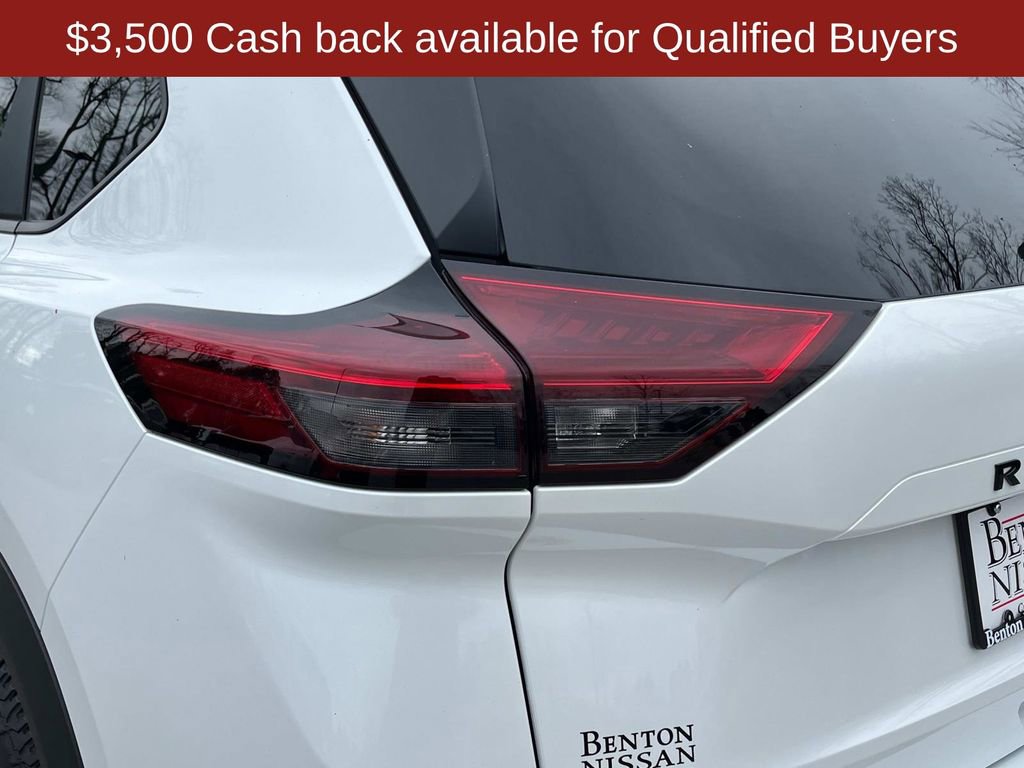 New 2026 Nissan Rogue SV image 15