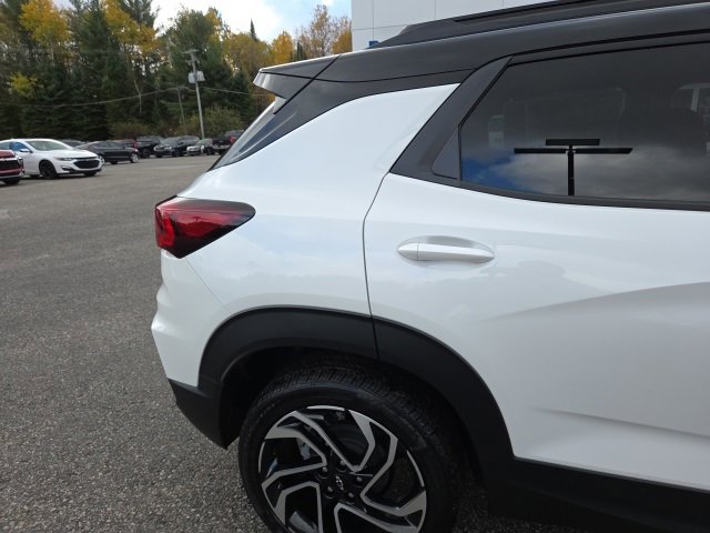 New 2025 Chevrolet TrailBlazer RS w/ Convenience Package image 12