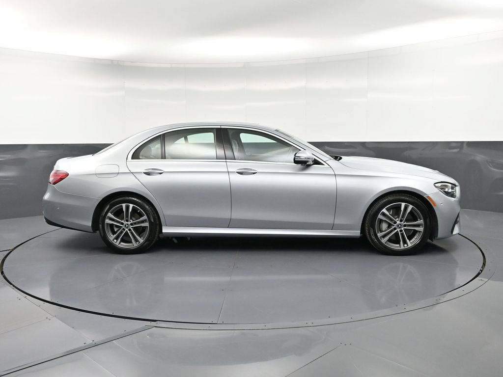 Used 2023 Mercedes-Benz E 350 4MATIC Sedan image 9