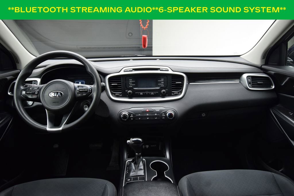 Used 2016 Kia Sorento LX image 3