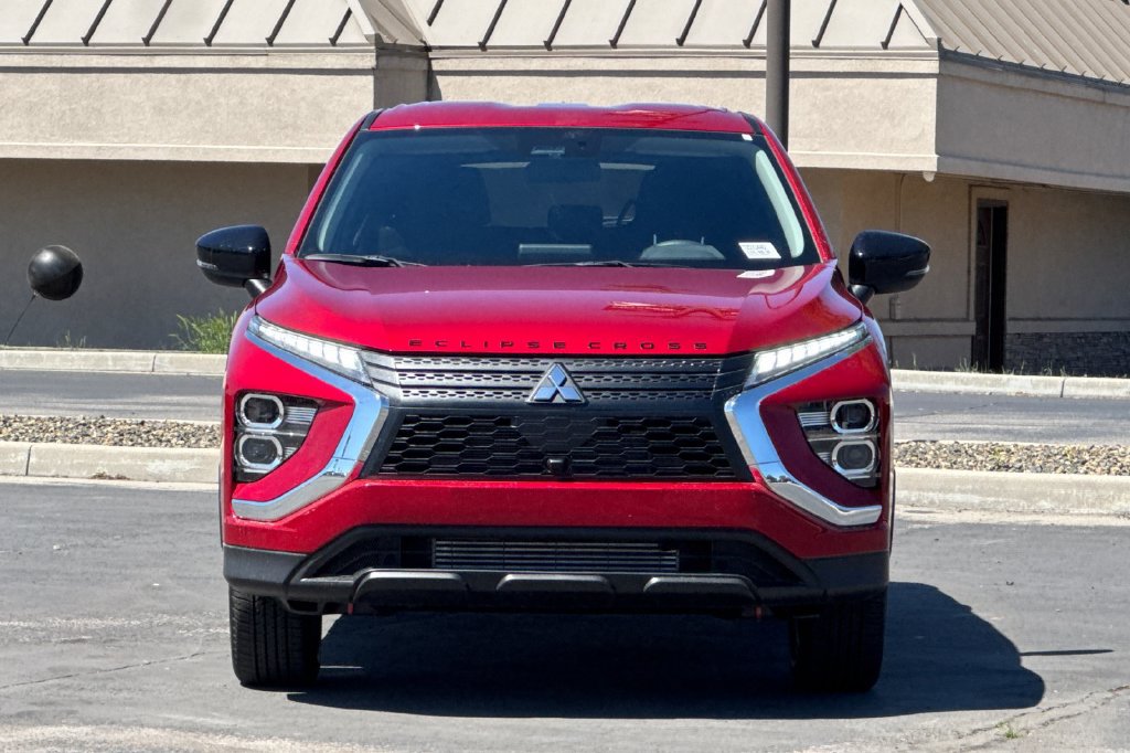 New 2026 Mitsubishi Eclipse Cross LE AWD/4WD image 12