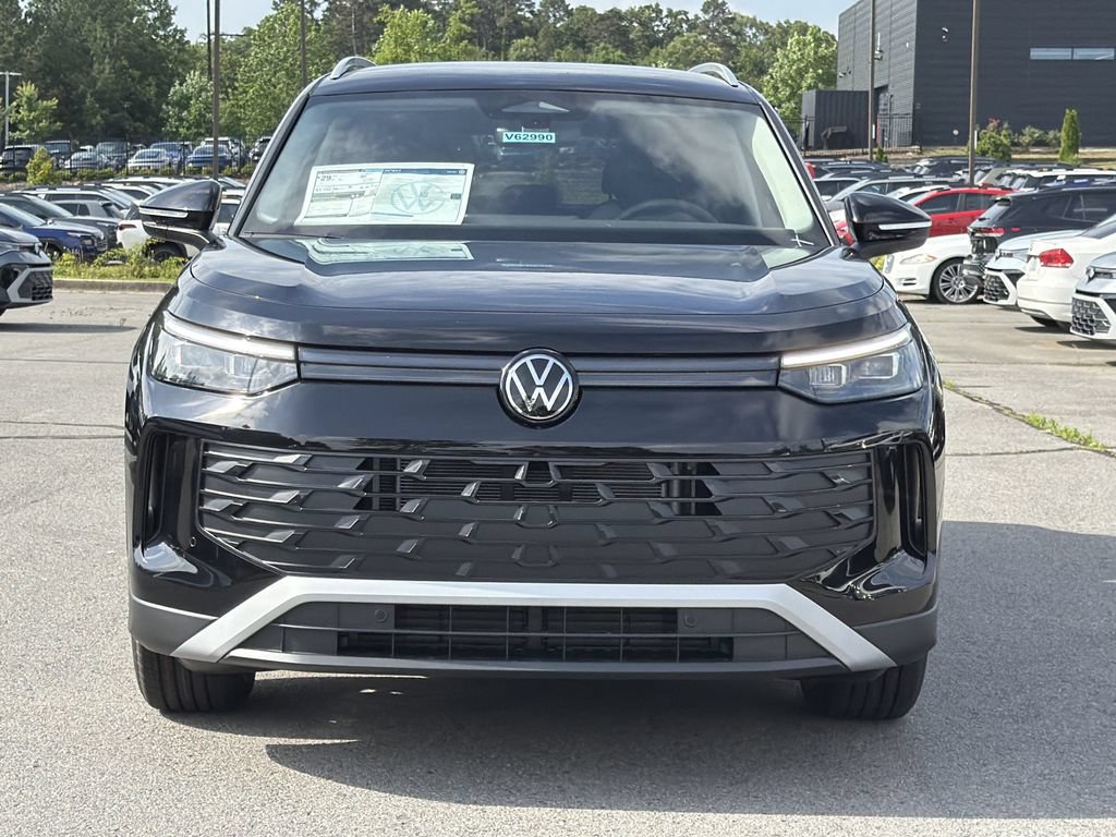 New 2026 Volkswagen Tiguan S FWD image 8