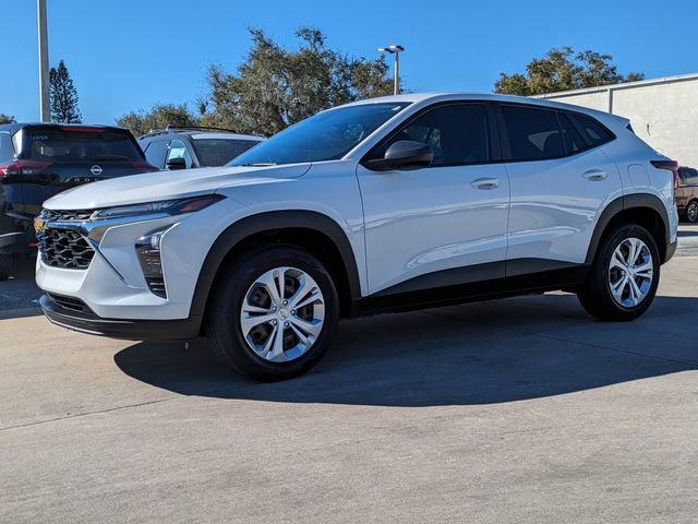 Used 2024 Chevrolet Trax LS image 10