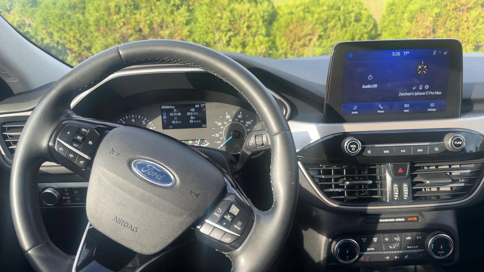 Used 2022 Ford Escape SE w/ SE Sport Appearance Package AWD/4WD image 9