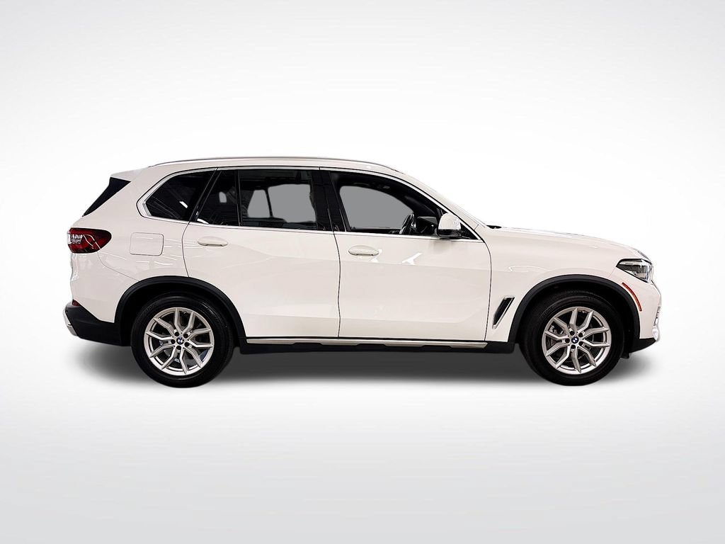 Used 2022 BMW X5 xDrive40i w/ Premium Package AWD/4WD image 6
