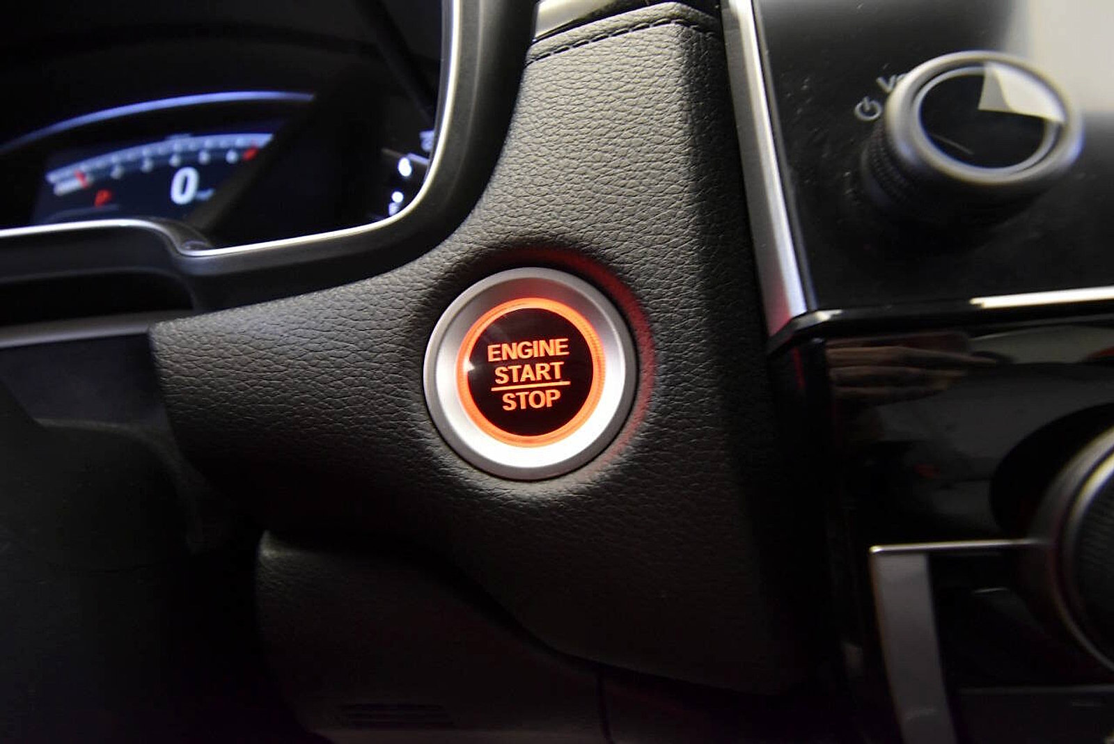 Used 2019 Honda CR-V Touring image 25