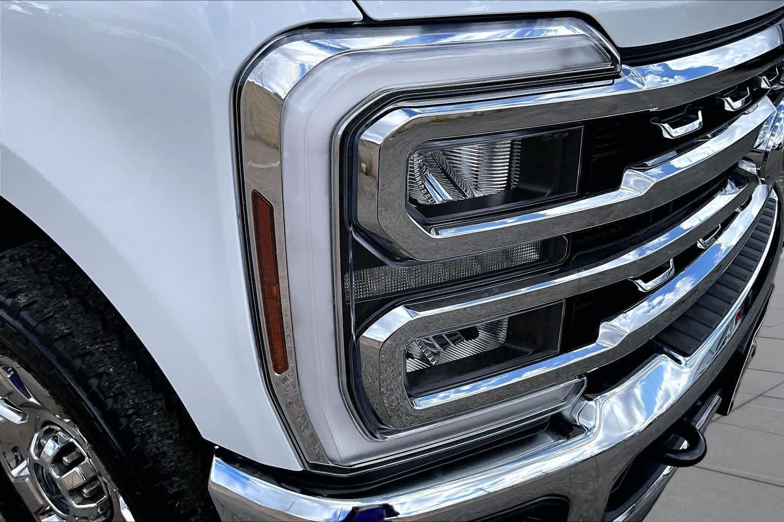 Used 2025 Ford F250 Lariat w/ Chrome Package AWD/4WD image 27