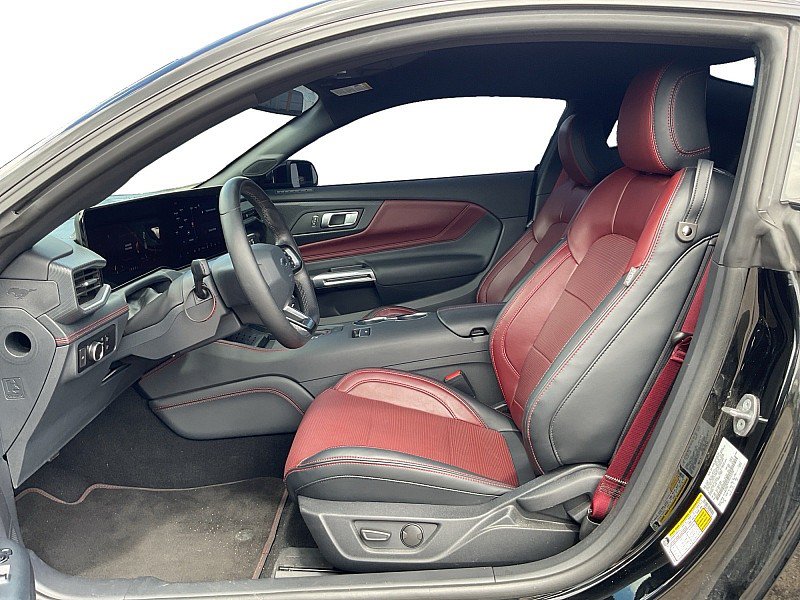 Used 2024 Ford Mustang Premium RWD image 10
