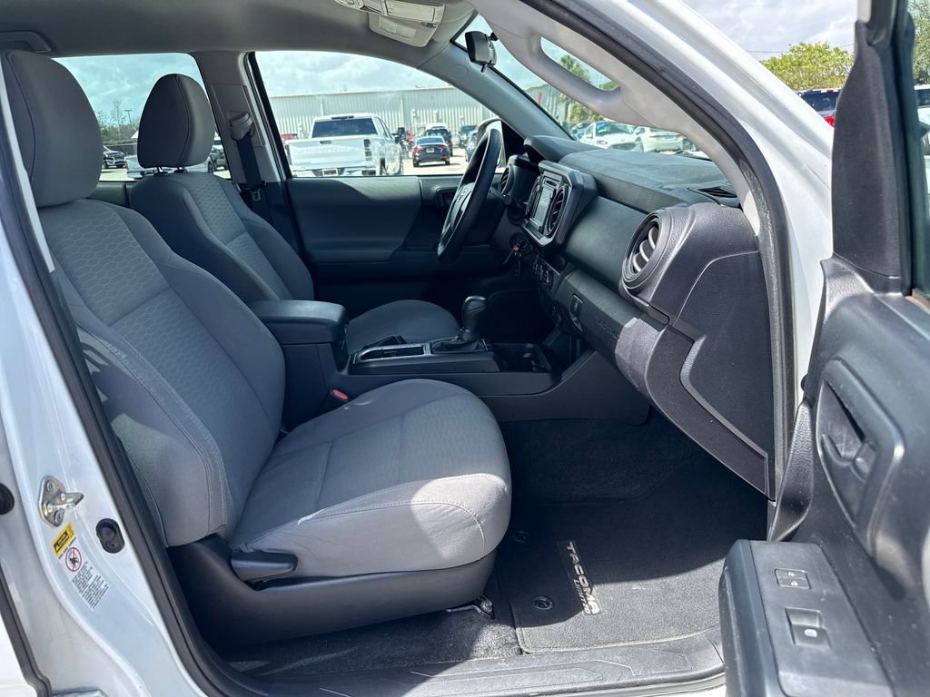 Used 2017 Toyota Tacoma SR RWD image 23