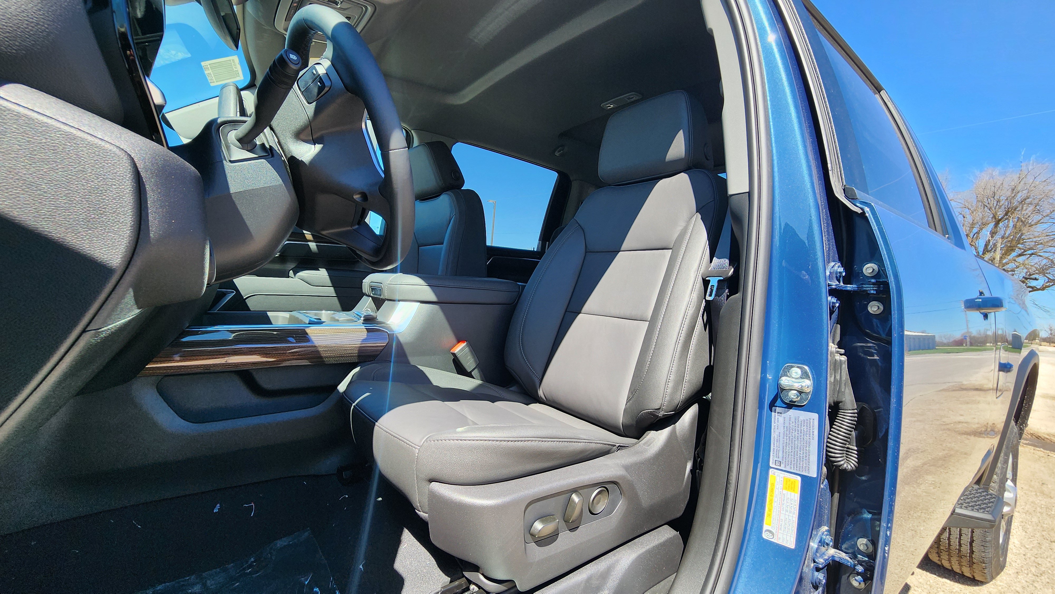 New 2026 Chevrolet Silverado 2500 LT w/ Safety Package AWD/4WD image 15