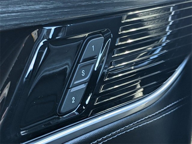 New 2024 Jeep Wagoneer L Series III w/ Premium Group I image 21