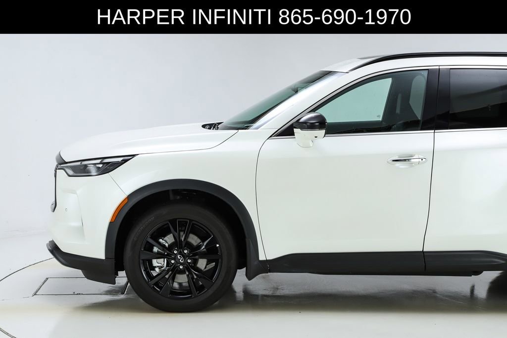 Used 2025 INFINITI QX60 Luxe w/ Black Edition image 3