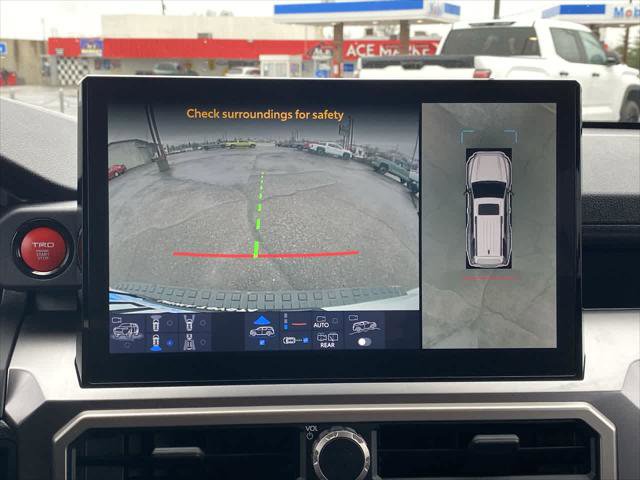 Certified 2025 Toyota 4Runner TRD Off-Road Premium image 17