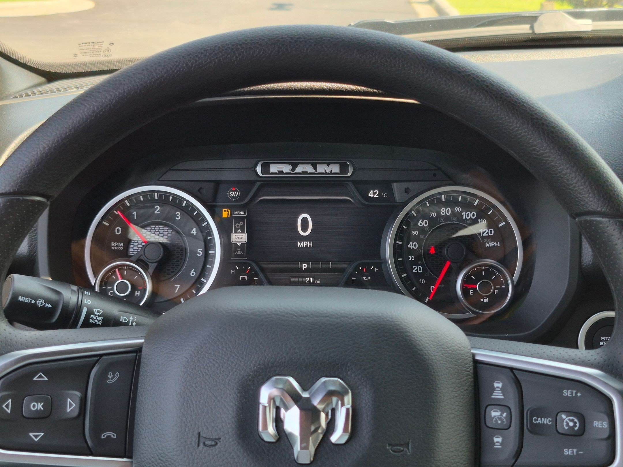 New 2026 RAM 1500 Express AWD/4WD image 9