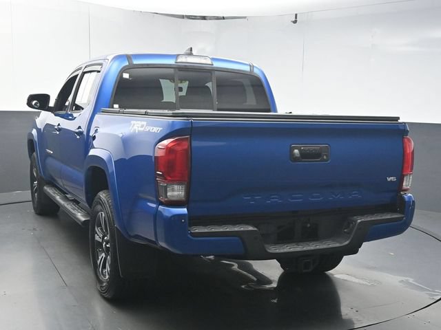 Used 2016 Toyota Tacoma TRD Sport w/ Premium & Technology Package RWD image 6