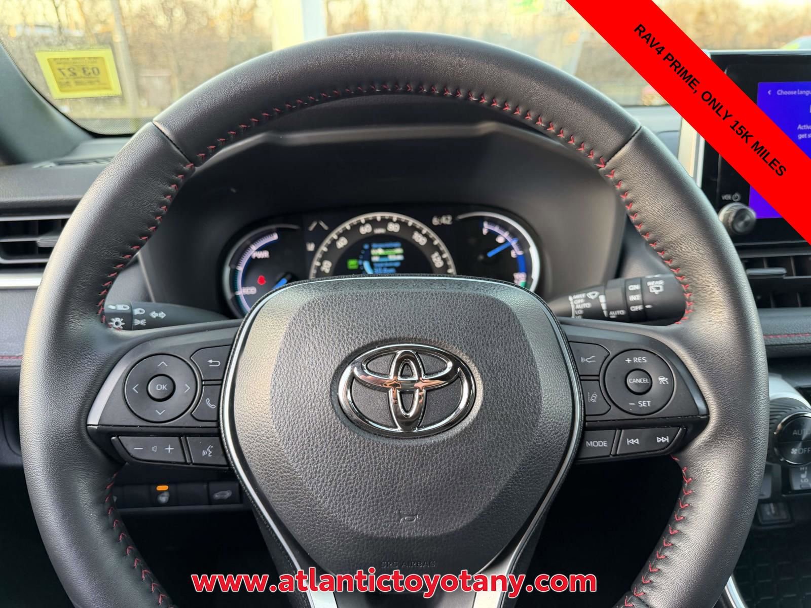 Used 2024 Toyota RAV4 SE w/ Weather & Moonroof Package image 9