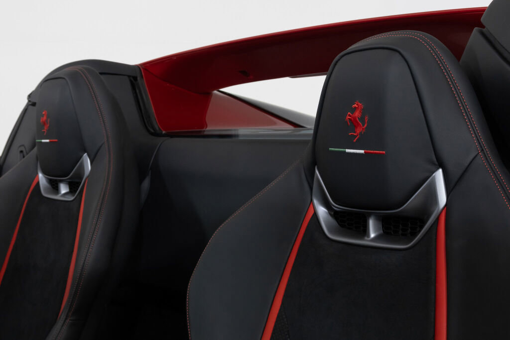 Used 2024 Ferrari 296 GTS RWD image 20