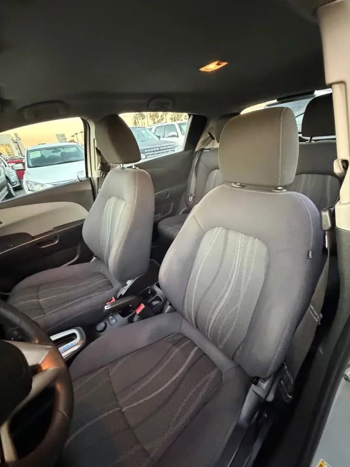 Used 2013 Chevrolet Sonic LT image 6