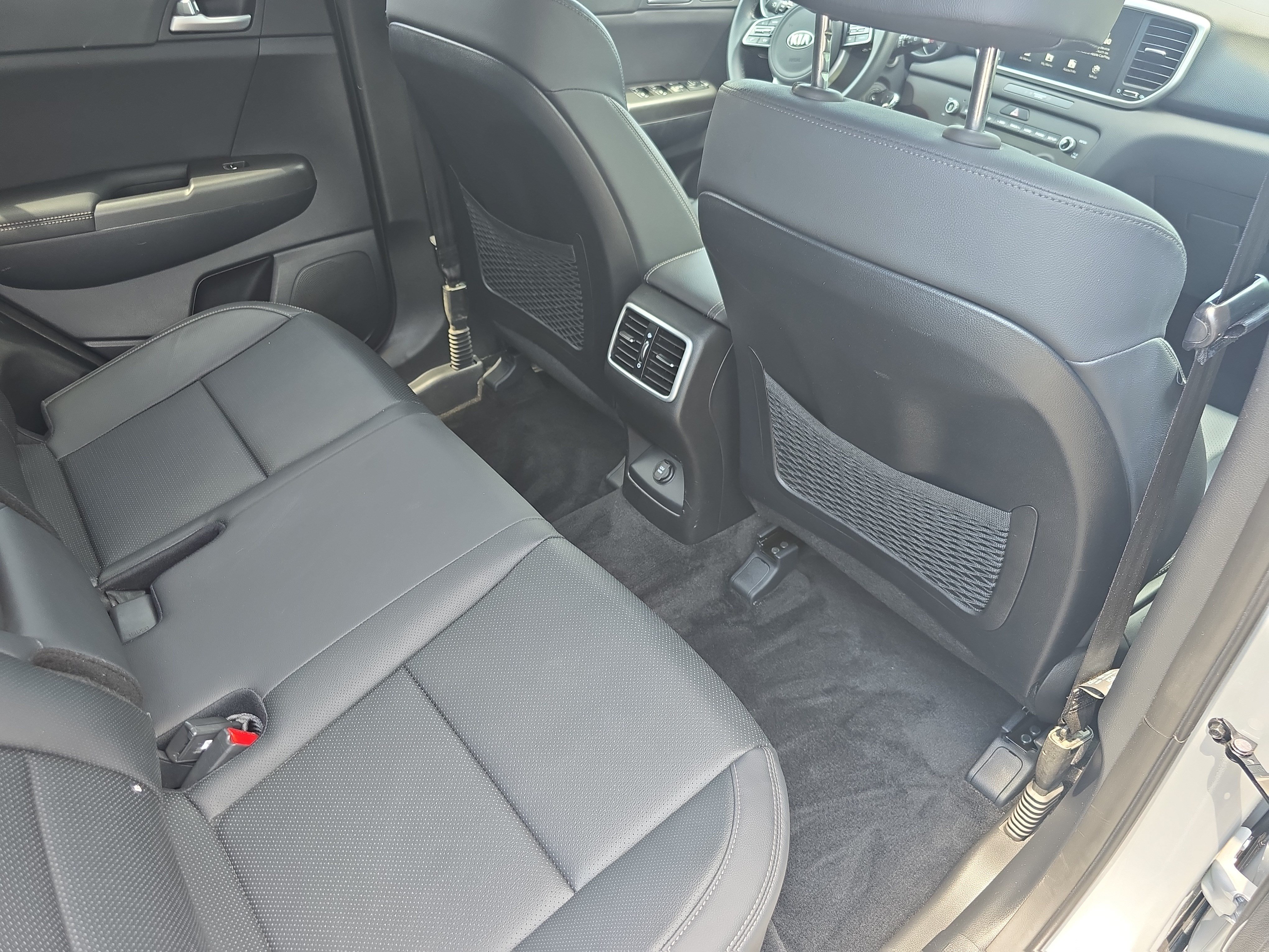 Used 2022 Kia Sportage Nightfall Edition FWD image 11