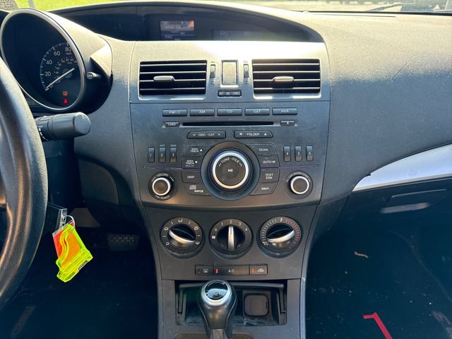 Used 2012 MAZDA MAZDA3 i Touring FWD image 26