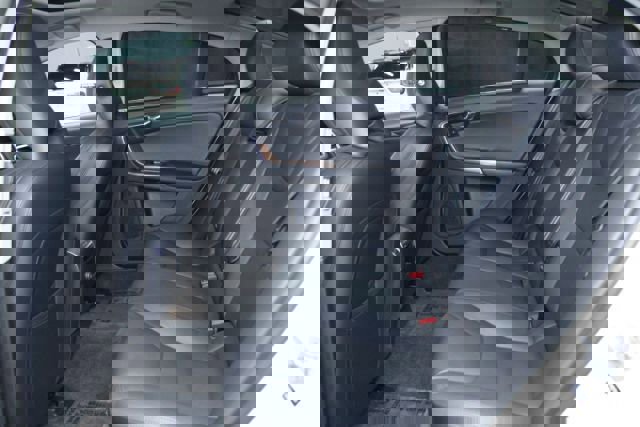 Used 2016 Volvo S60 T5 Inscription Platinum image 24